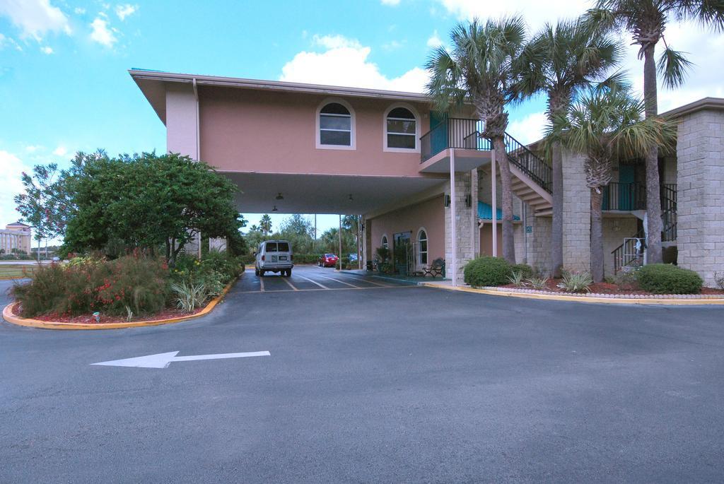 Quality Inn & Suites Orlando Airport Exterior foto
